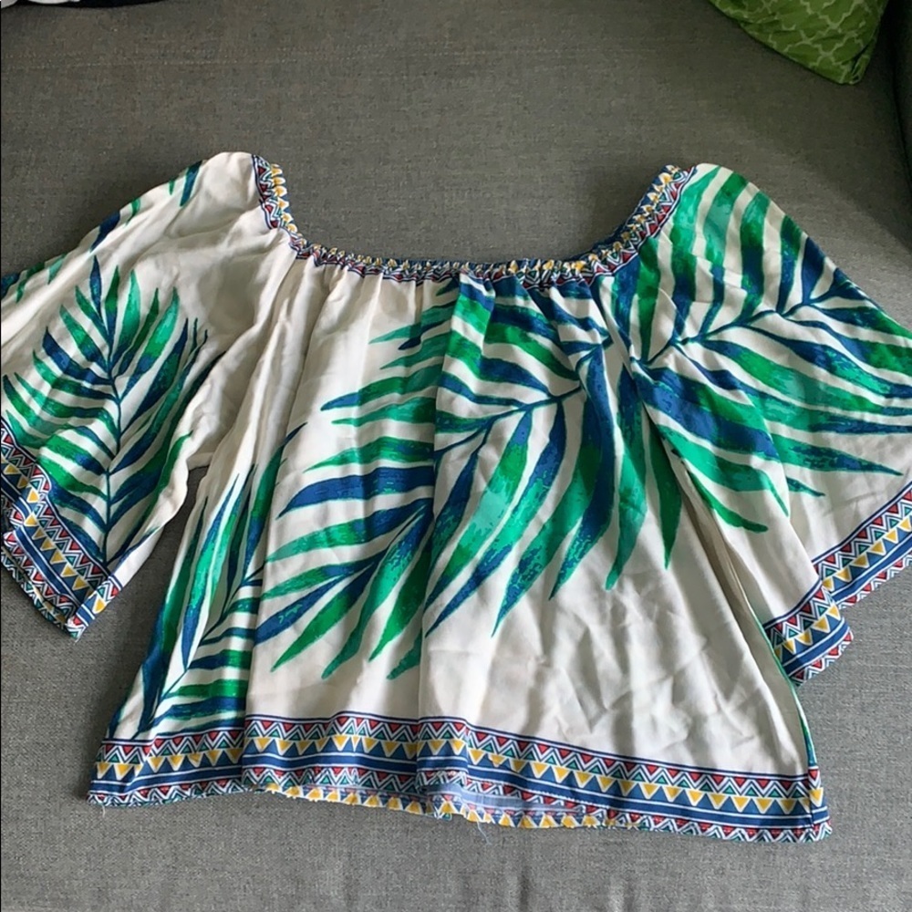 💙 5 for $25 💙 Trópica colorful Top - Picture 4 of 4